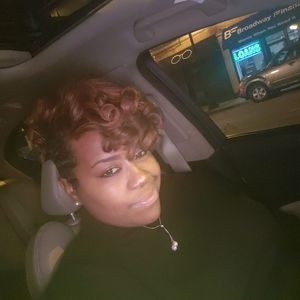 Meet your Posher, Nakesha